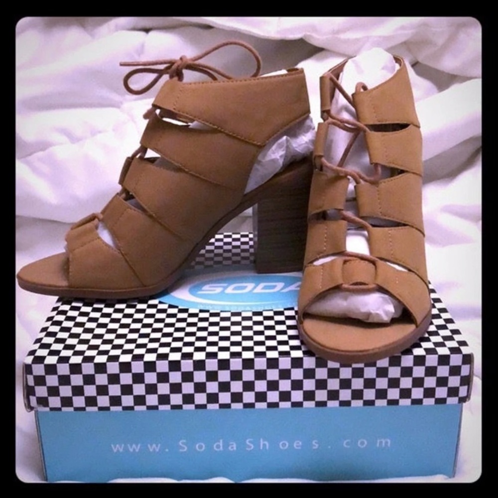 Soda lace up shoes